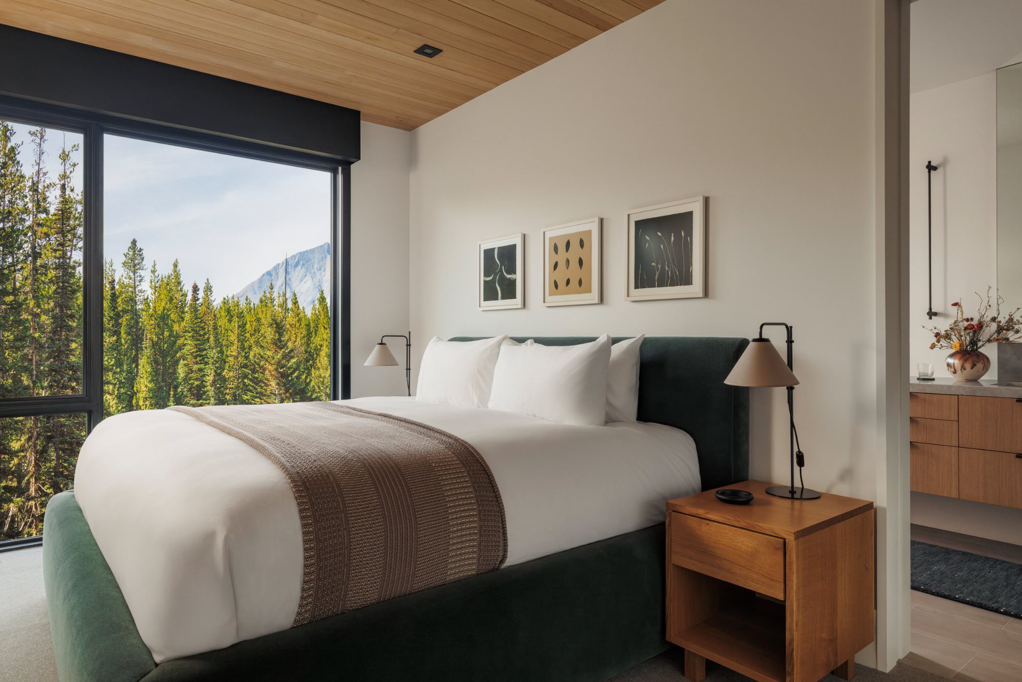 Moonlight Basin Residence — guest bedroom